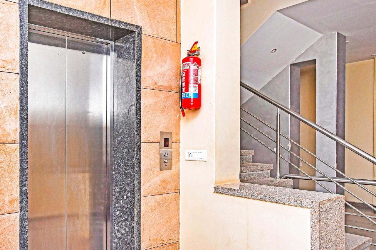 Townhouse 900 Hotel Surya Palace Bhilai Buitenkant foto