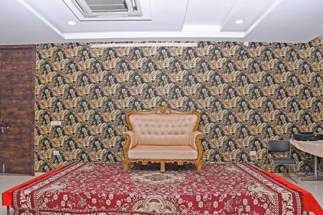 Townhouse 900 Hotel Surya Palace Bhilai Buitenkant foto