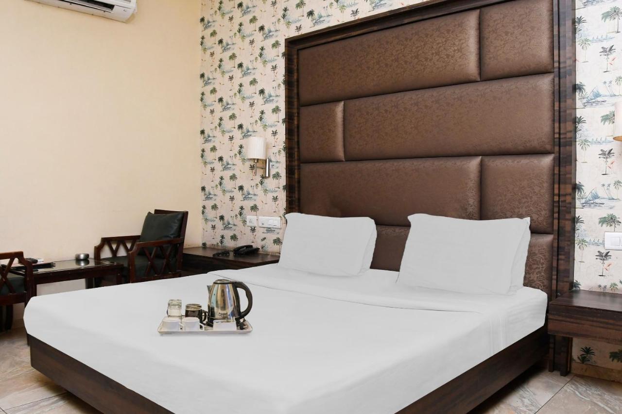 Townhouse 900 Hotel Surya Palace Bhilai Buitenkant foto